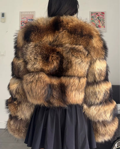 CANADA | LEONORA PARIS